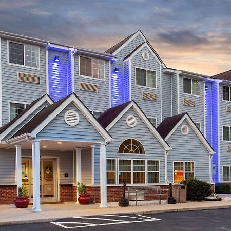 Microtel Inn & Suites By Wyndham Lillington/Campbell University Екстер'єр фото